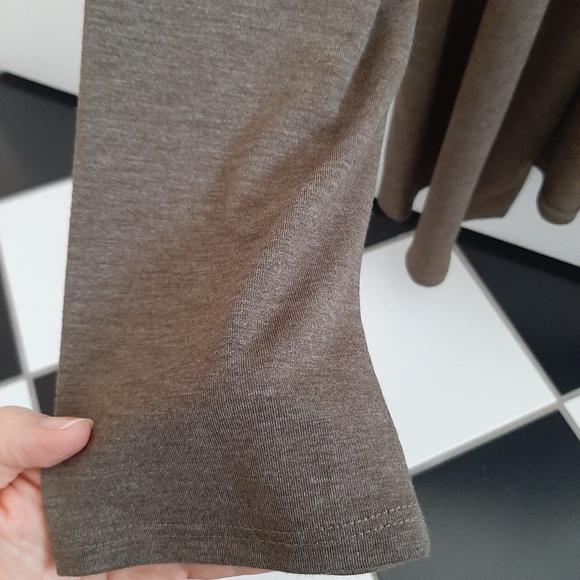 Cardigan - Picture 3 of 5